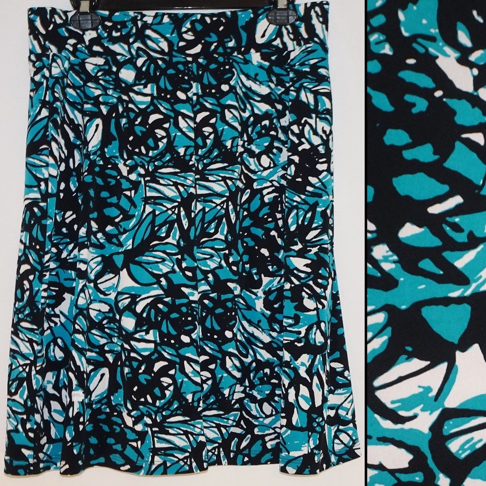 Merona Longer Skort Blue Black abstract pattern, L